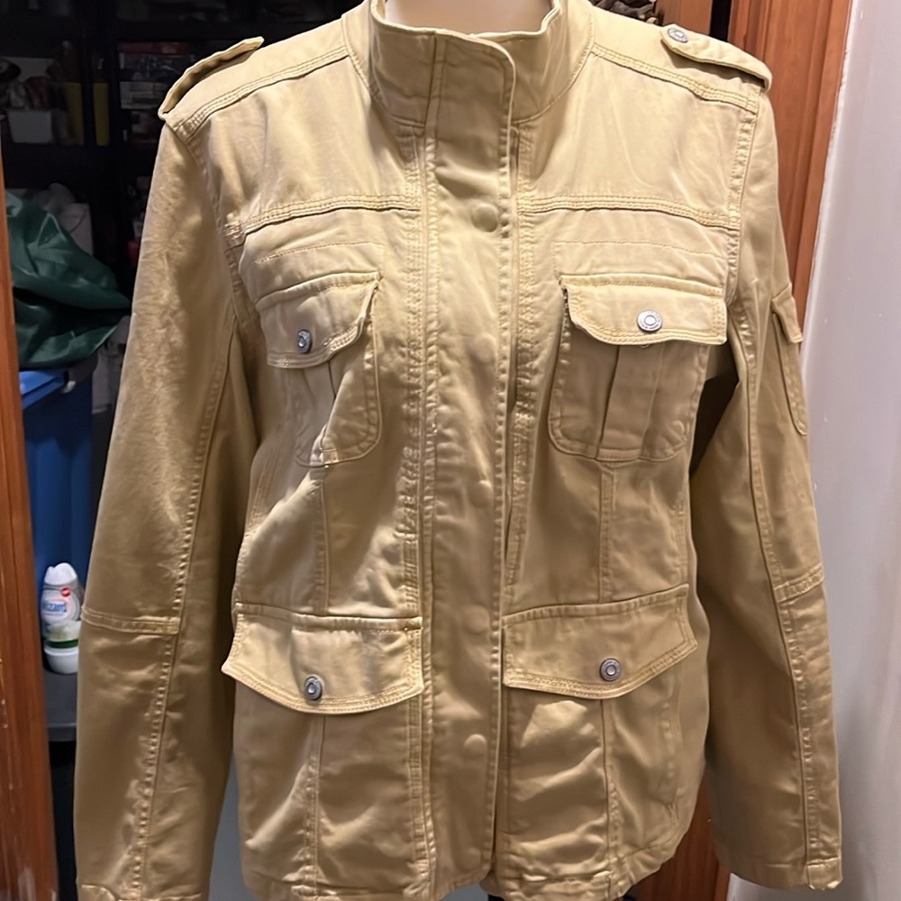 Kenzie jeans short utility jacket, size large